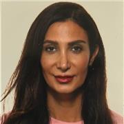 profesora de inglés para los niños 
Titulada en  Arquitectura
Experiencia en enseñanza y en proyectos creativos internacionales